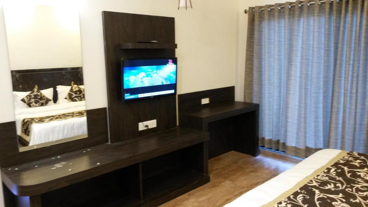 Hotel Aditya Talala Экстерьер фото
